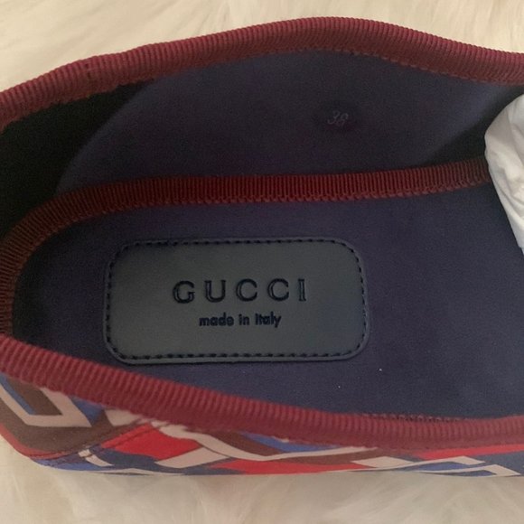 GUCCI Voyage Travel Satin Slippers in Red/Navy Blue Size US8/EURO38 w/ Dust Bag - Picture 6 of 11